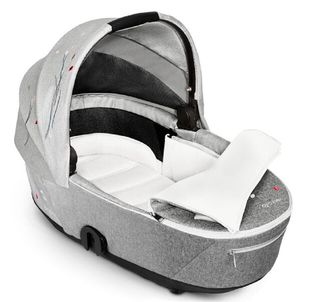 Carry Cot